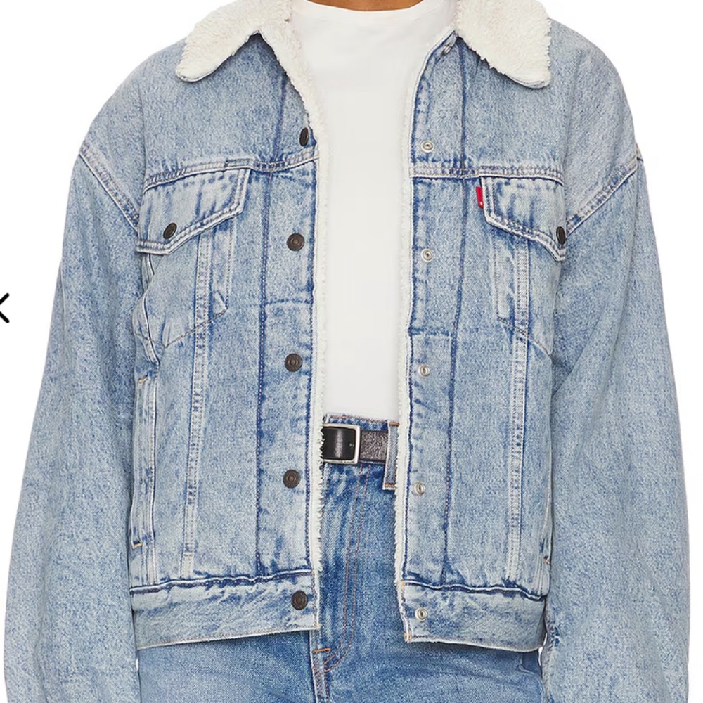 Levi's Sherpa Trucker Denim Jacket Light wash